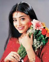 Shreya Indian Actress, Telugu, Tamil, Malayalam, Kannada, Bollywood, Hollywood Movies, Ishtam, Nagarjuna. Rajanikanth